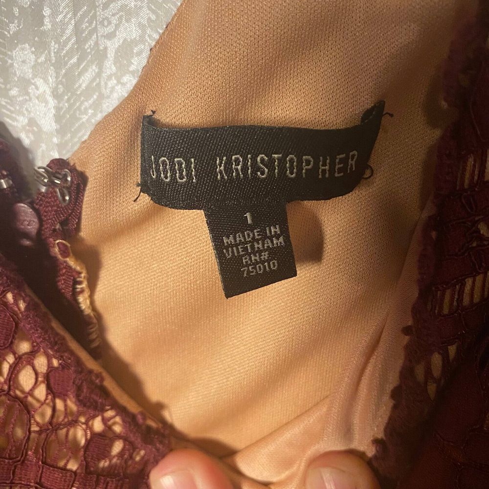 Jodi Kristopher Cocktail‎ Dress Women's Size 1 Maroon Cotton Blend V-Neck - Picture 4 of 11